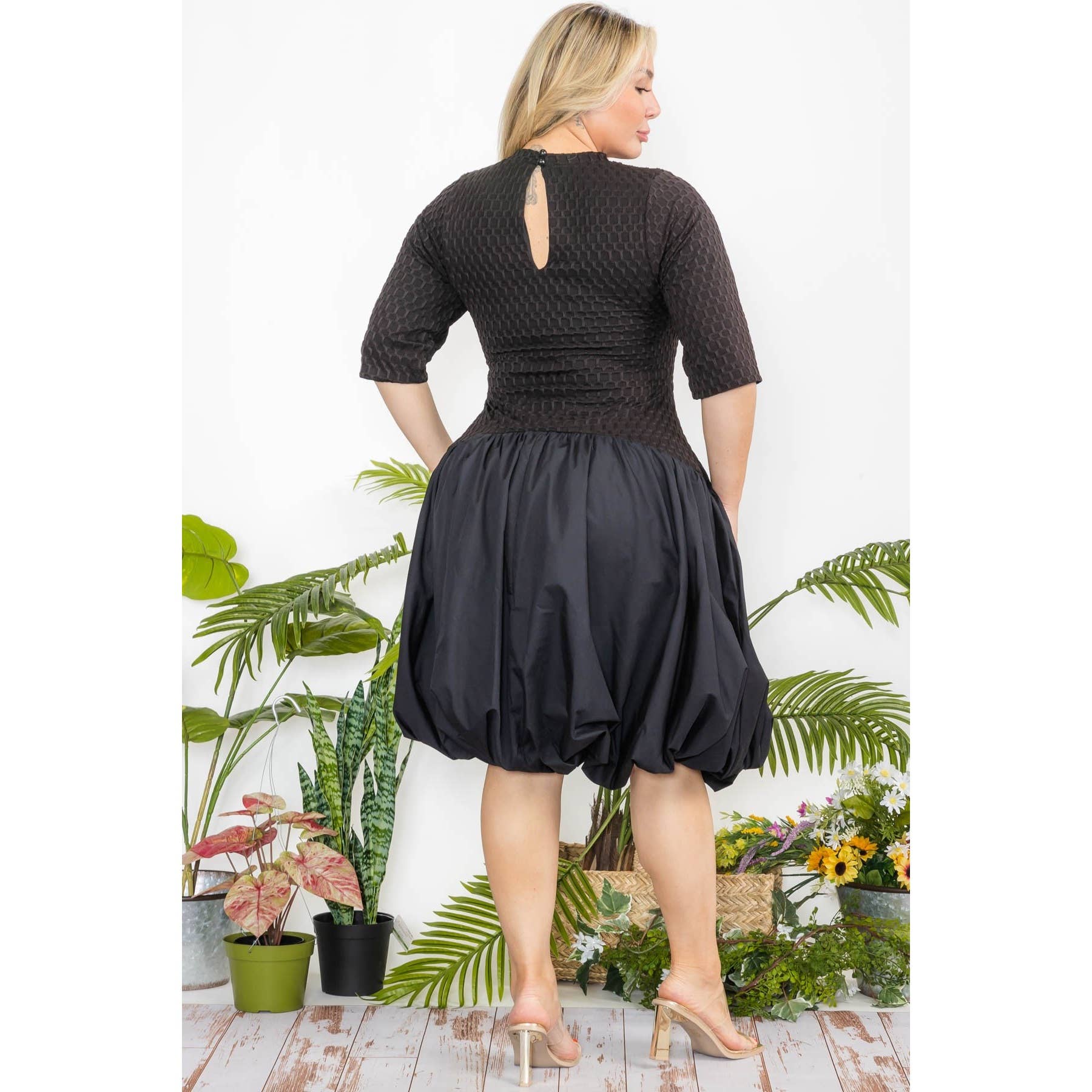 BLACK BEAUTY BALLON DRESS